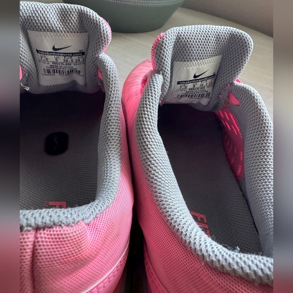 Nike Max Air Tailwind 5 women's running shoes, size 7.5. - Picture 6 of 6